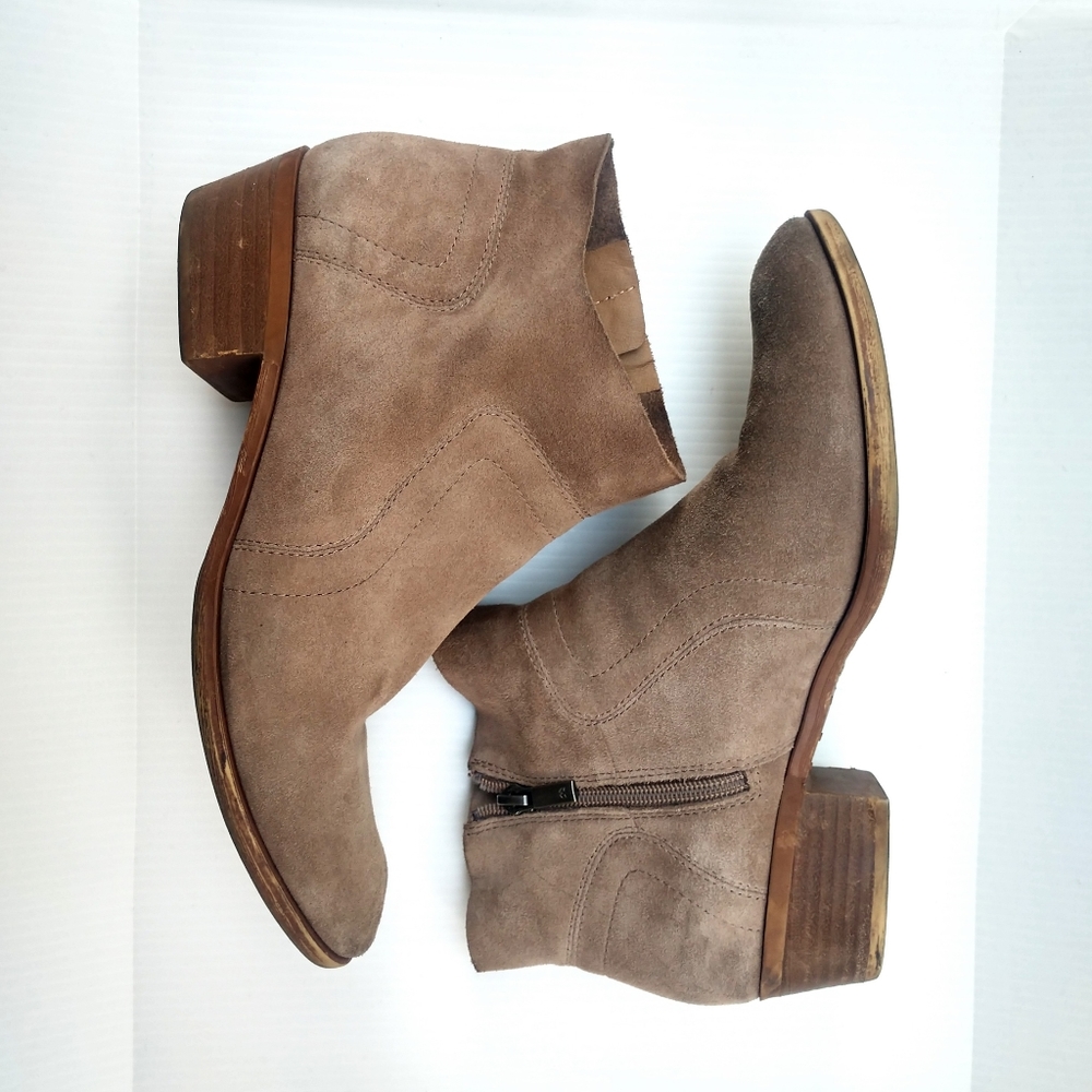 Lucky Boots ankle zip booties sz 9.5